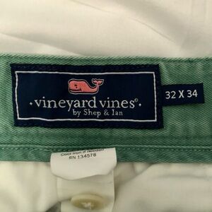 Vineyard Vines Mens Green Chinos, Size 32 X 34